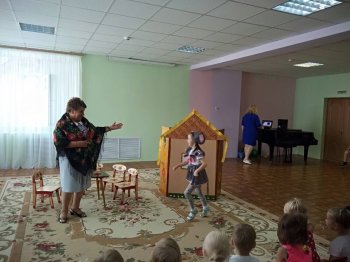 Театральная постановка "Теремок"!