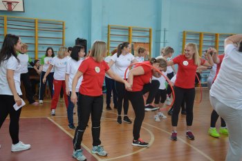 Спортивный праздник ко Дню Матери!