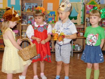 Мамин праздник в средней группе №2