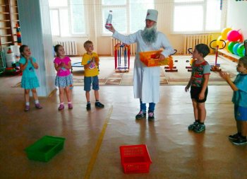 Физкультурный досуг "Добрый доктор Айболит"