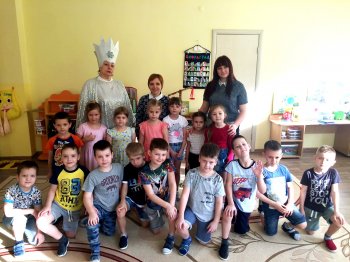 Снежная королева в гостях у детей.