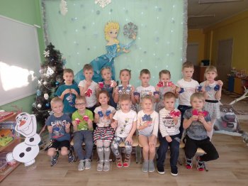 День варежки